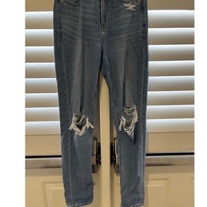 American Eagle Mom Jeans
